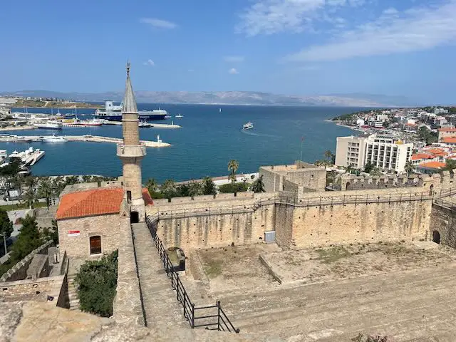 Burg Von Cesme Moschee 2023 - Türkei Life