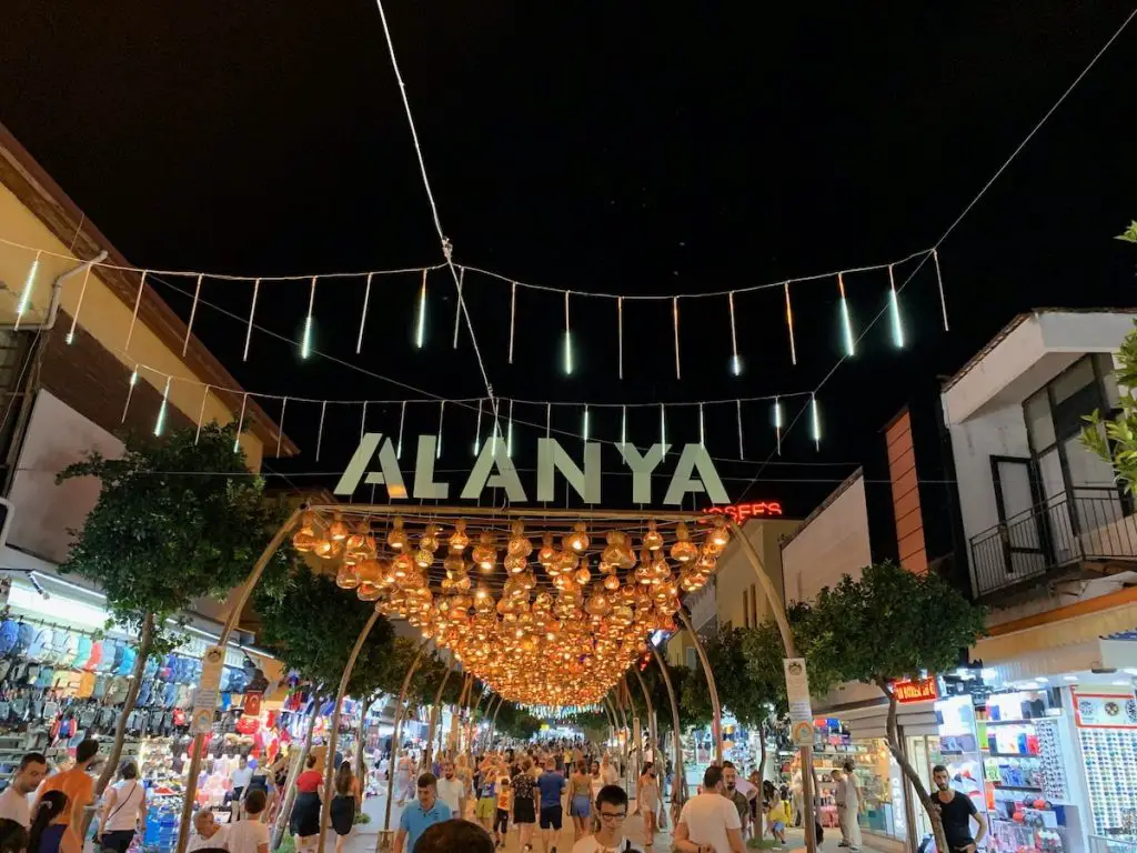 Der Ultimative Reiseführer Für Alanya Nachtleben 2024 - Türkei Life