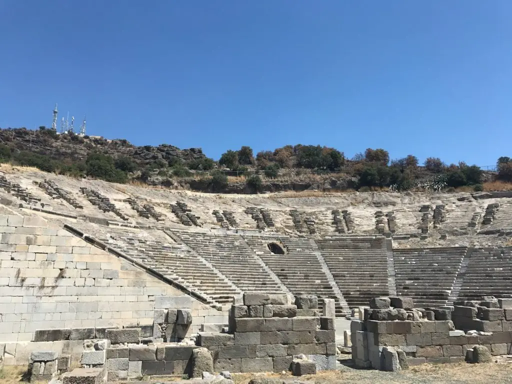궁극의 보드룸 고대 극장 가이드 2023 - 터키 생활