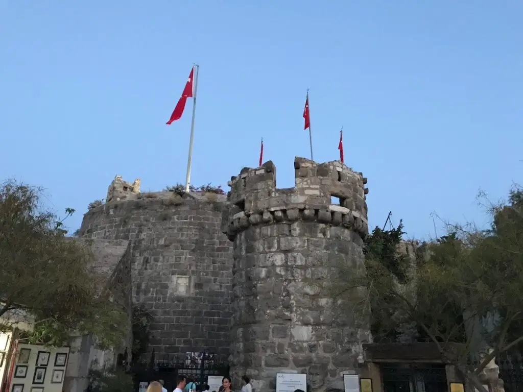 궁극의 보드룸 시 여행 가이드 2023 - 터키 생활