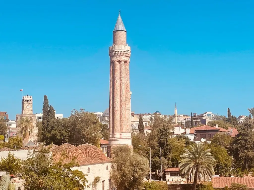Melhores pontos de acesso do Instagram em Antalya Yivli Minare Minaret 2023 - Turquia Life