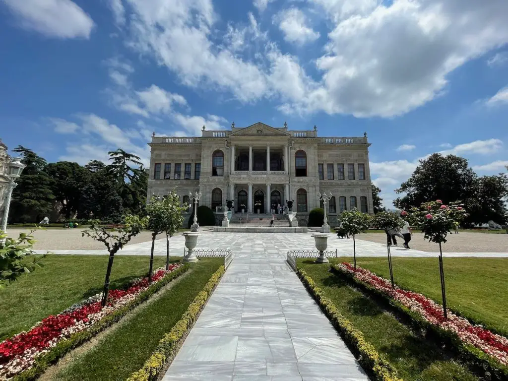 Dolmabahce Palast Museum In Istanbul Besiktas Reiseguide Hauptgebäude 2023 - Türkei Life