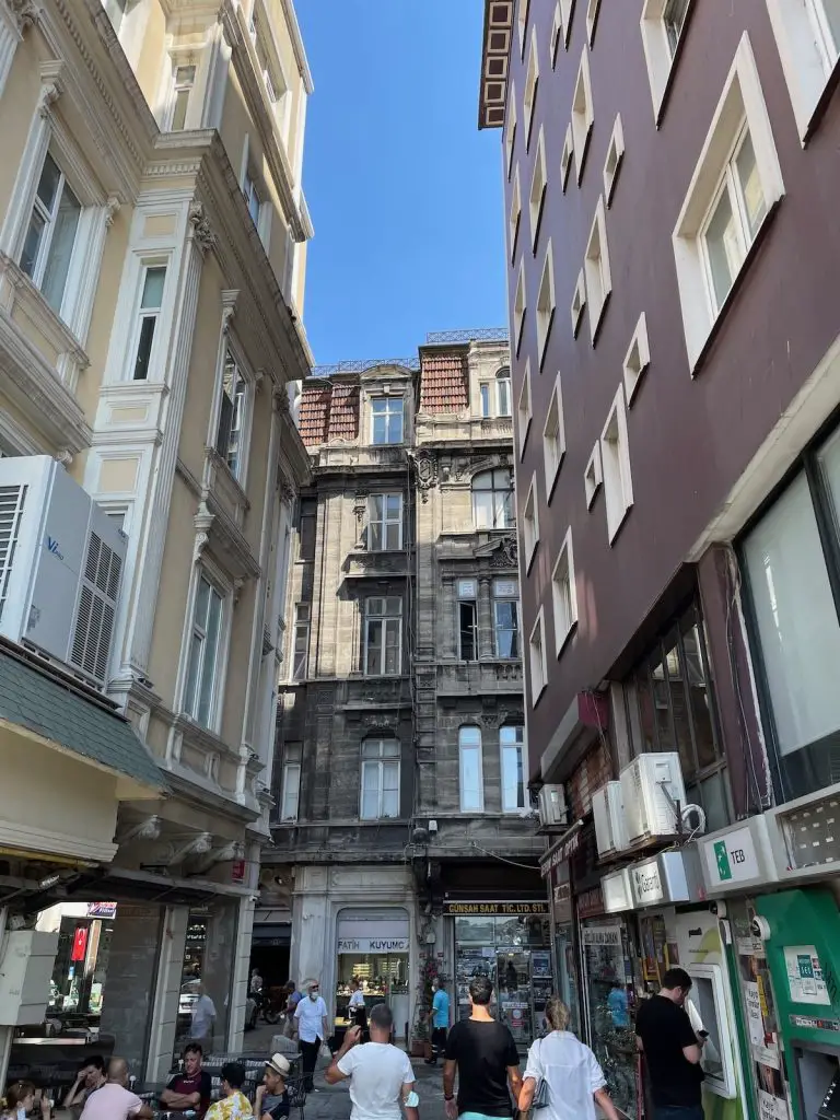 Raziščite Beyoglu Galata Karakoy in Tophane Hidden Gems Karakoy 2023 - Turčija Življenje