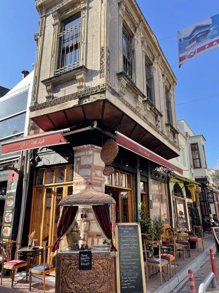 Fener Balat In Istanbul Top Aktivitäten Sehenswürdigkeiten Und Guide Corner 2025 - Türkei Life