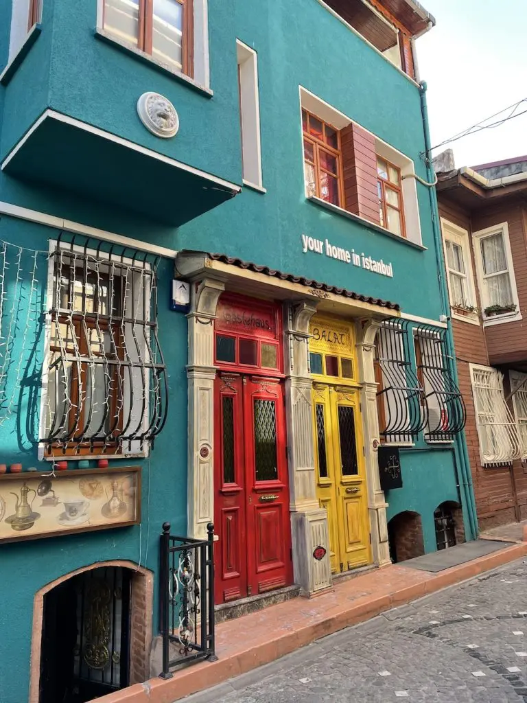 Fener Balat In Istanbul Top Aktivitäten Sehenswürdigkeiten Und Guide Häuser 2025 - Türkei Life