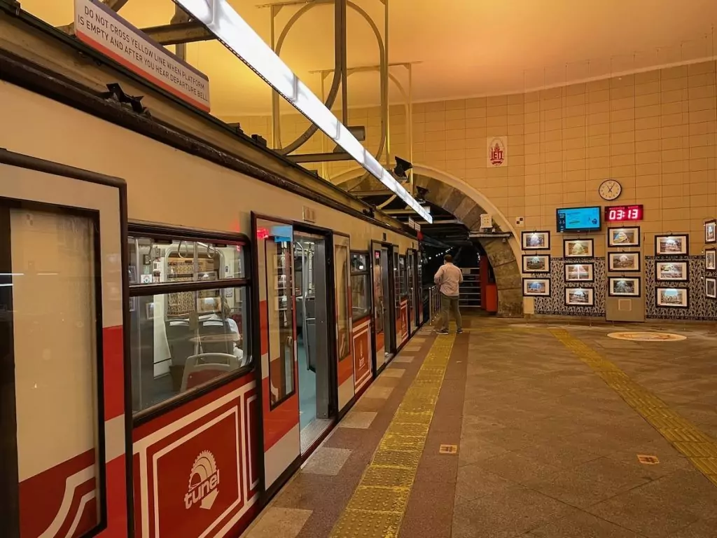 Galata Turm In Istanbul Insidertipps Tünel 2025 - Türkei Life