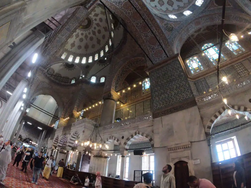 Guide zur Hagia Sophia Moschee in Istanbul Innenraum 2022 - Türkei Life