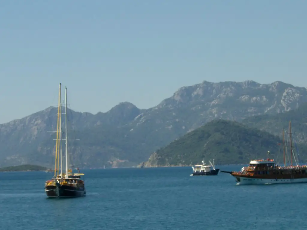 Marmaris Travel Guide Vacation Sights Beach Hotel Boat Tour 2023 - Turkey Life
