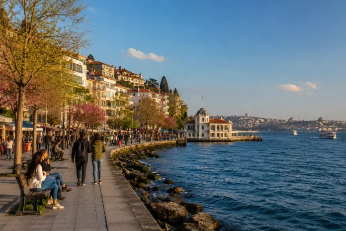 Moda Istanbul 2026: Uferpromenade, Cafés, Sehenswürdigkeiten & Tipps