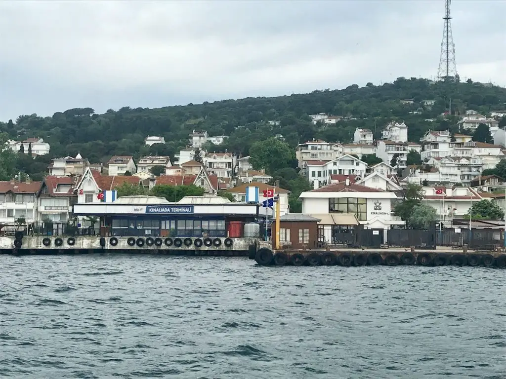 Prinzeninseln In Istanbul Top Aktivitäten Sehenswürdigkeiten Und Aufenthalte Tagesausflüge Pier 2023 - Türkei Life