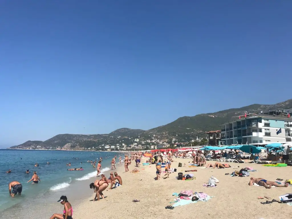 Strandurlaub in der Türkei mit den schönsten Stränden Kleopatra Beach 2022 - Türkei Life
