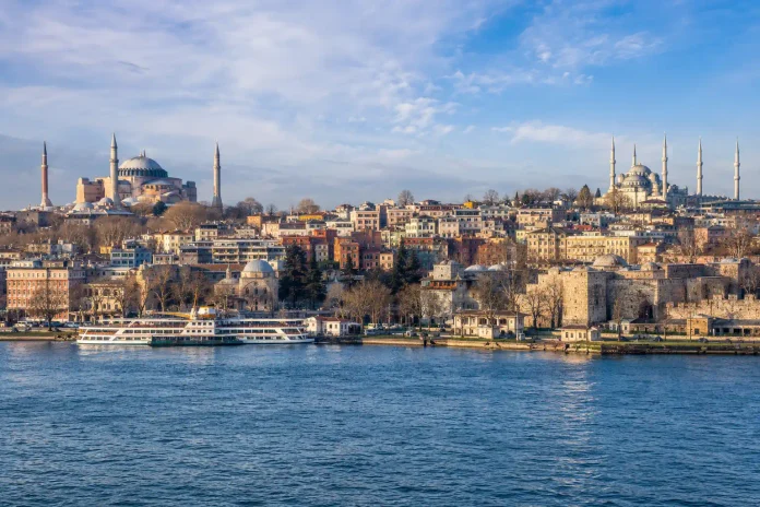Türkei Wetter im Februar 2026: Temperaturen, Reiseziele und beste Aktivitäten