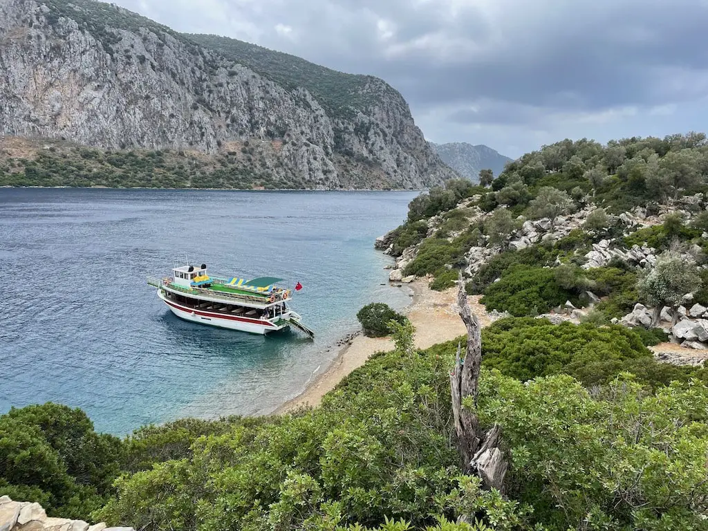 Entdecken Sie Die Schoenheit Von Hisaroenue Mit Einer Bootstour Von Marmaris Straende Inseln Malerisches Dorf Fischfang 2023 - Türkei Life