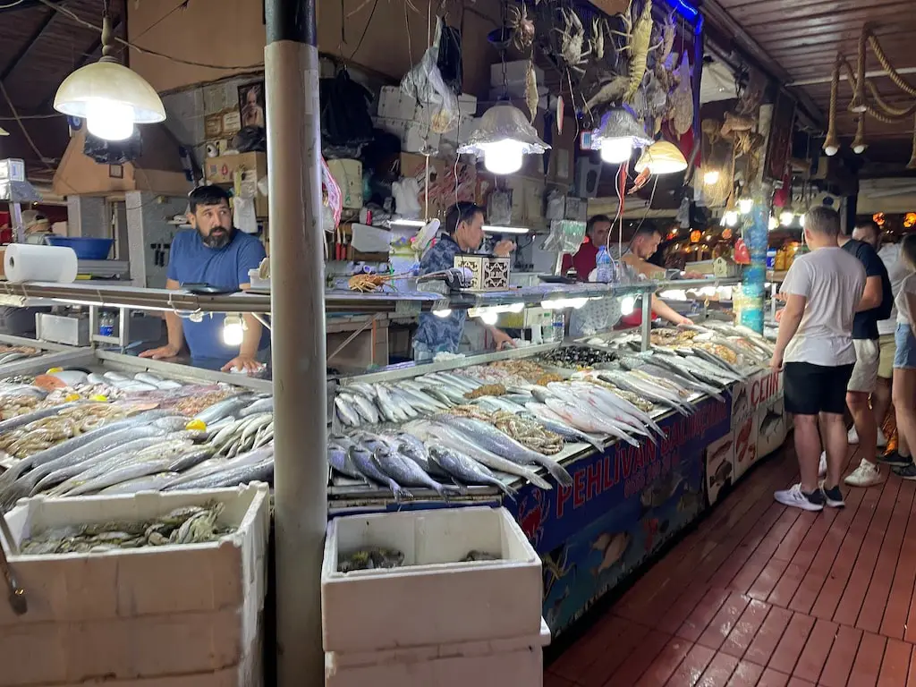 Fischmarkt Von Fethiye Frischen Fisch Und Meeresfruechte 2023 - Türkei Life